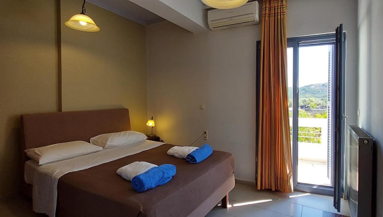 Thealia Apartment Karefiliana ภายนอก รูปภาพ